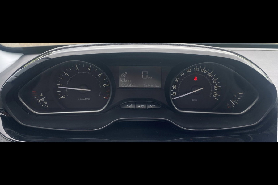Peugeot 208 1.2 PureTech Signature/ Airco/ Carplay/ Parkassist/ PrivacyGlass/ NAP