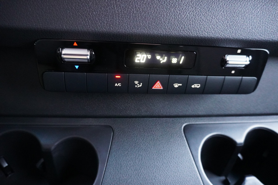 Mercedes-Benz Sprinter 319 CDI 191PK L2 Pro Automaat trekhaak 3.500KG Nr. V107 | Climate | Cruise | Apple CP- Android auto | Camera | 20"LM Velgen
