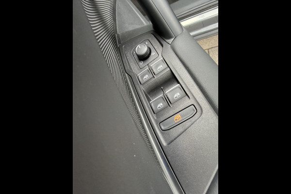 Volkswagen Tiguan R-Line 1.5 eTSI 150PK DSG | Trekhaak |