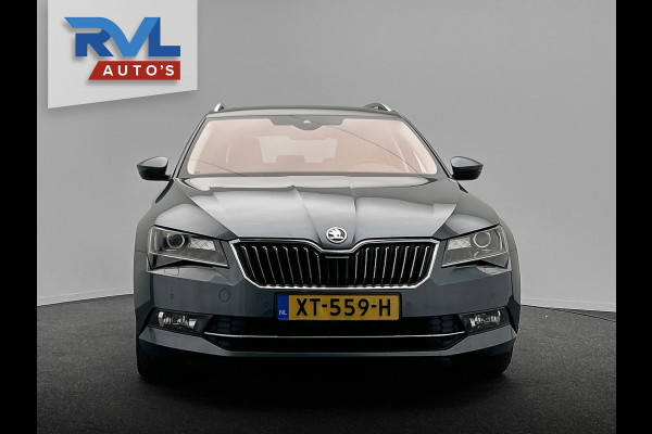 Škoda Superb Combi 1.4 TSI ACT Style Business | Automaat | Carplay | Trekhaak | Leder | Camera | Navigatie |