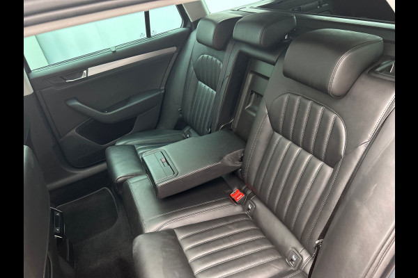 Škoda Superb Combi 1.4 TSI ACT Style Business | Automaat | Carplay | Trekhaak | Leder | Camera | Navigatie |