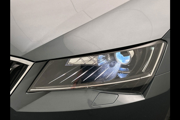 Škoda Superb Combi 1.4 TSI ACT Style Business | Automaat | Carplay | Trekhaak | Leder | Camera | Navigatie |