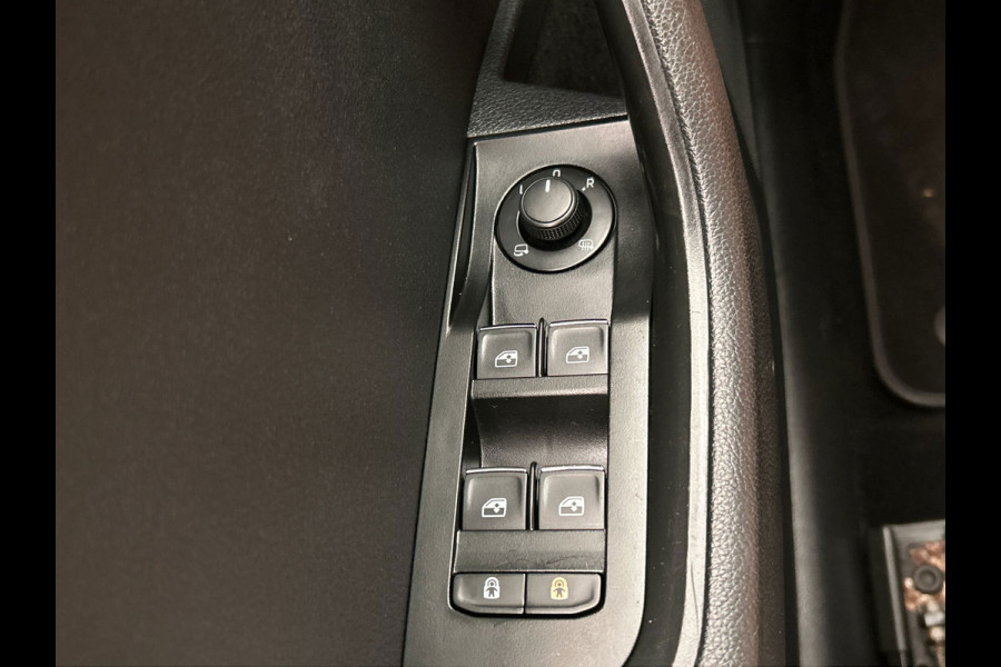 Škoda Superb Combi 1.4 TSI ACT Style Business | Automaat | Carplay | Trekhaak | Leder | Camera | Navigatie |