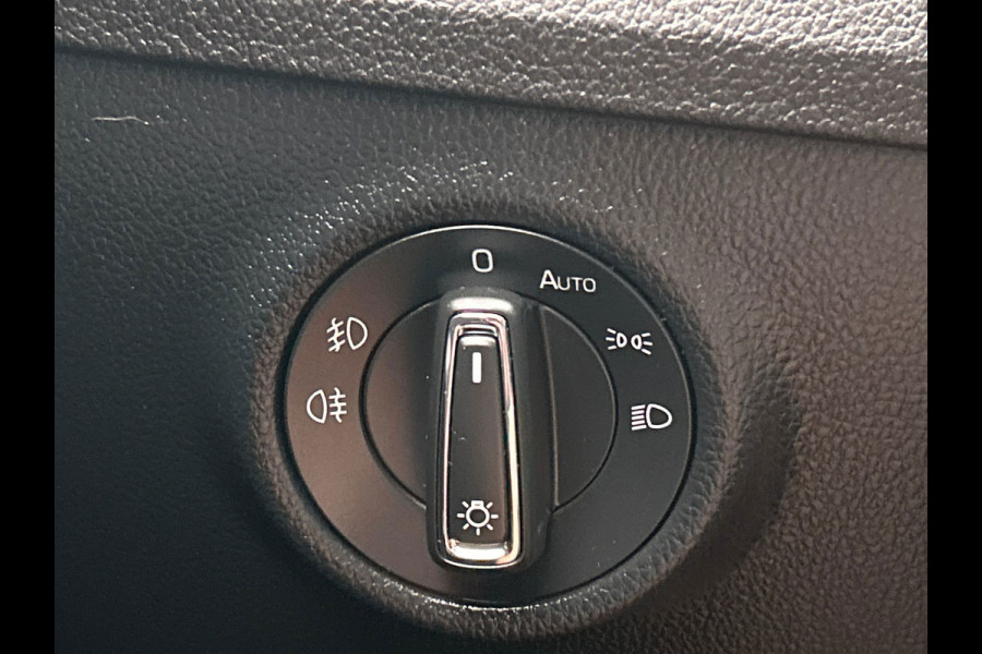 Škoda Superb Combi 1.4 TSI ACT Style Business | Automaat | Carplay | Trekhaak | Leder | Camera | Navigatie |