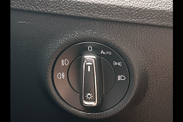 Škoda Superb Combi 1.4 TSI ACT Style Business | Automaat | Carplay | Trekhaak | Leder | Camera | Navigatie |