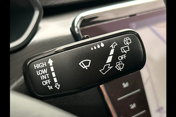 Škoda Superb Combi 1.4 TSI ACT Style Business | Automaat | Carplay | Trekhaak | Leder | Camera | Navigatie |