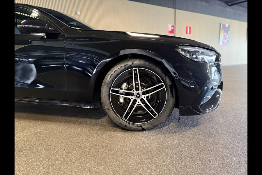 Mercedes-Benz E-Klasse 220D AMG STYLING-PANORAMADAK-NIGHT PAKKET-DISTRONIC-DODEHOEK-COMPLEET