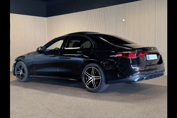 Mercedes-Benz E-Klasse 220D AMG STYLING-PANORAMADAK-NIGHT PAKKET-DISTRONIC-DODEHOEK-COMPLEET