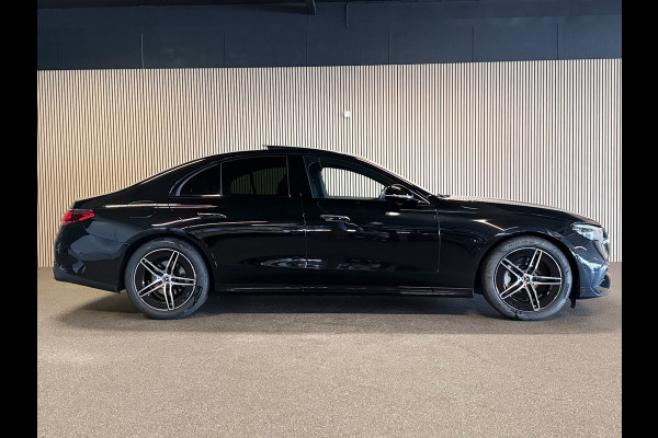Mercedes-Benz E-Klasse 220D AMG STYLING-PANORAMADAK-NIGHT PAKKET-DISTRONIC-DODEHOEK-COMPLEET