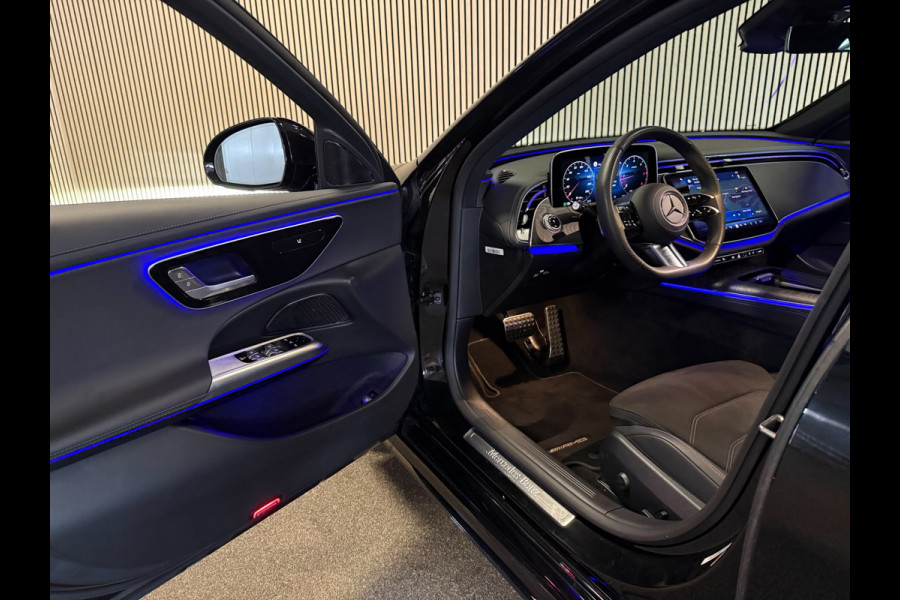 Mercedes-Benz E-Klasse 220D AMG STYLING-PANORAMADAK-NIGHT PAKKET-DISTRONIC-DODEHOEK-COMPLEET