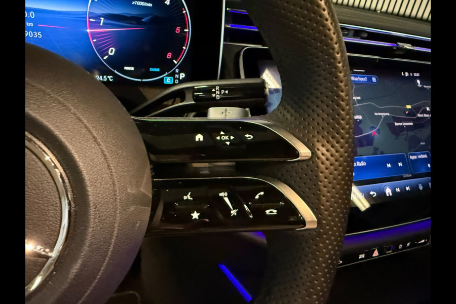 Mercedes-Benz E-Klasse 220D AMG STYLING-PANORAMADAK-NIGHT PAKKET-DISTRONIC-DODEHOEK-COMPLEET