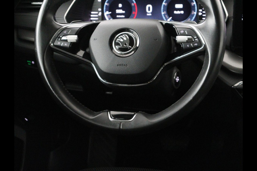 Škoda Octavia Combi 1.0 e-TSI Business Edition | Cruise control | Park assist | Carplay | LED | Cruise control | Park assist | Carplay | Full LED | Climate control | Virtual Dashboard | DAB | Getint glas