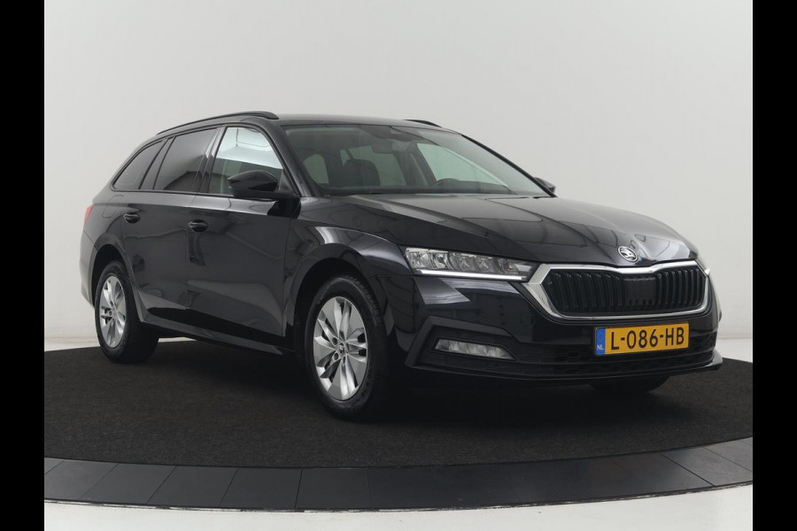 Škoda Octavia Combi 1.0 e-TSI Business Edition | Cruise control | Park assist | Carplay | LED | Cruise control | Park assist | Carplay | Full LED | Climate control | Virtual Dashboard | DAB | Getint glas