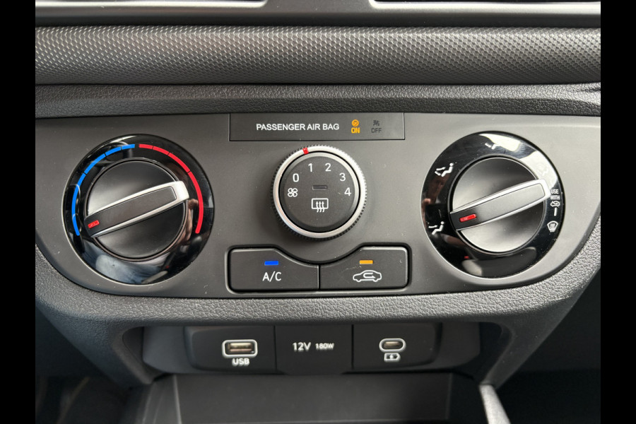 Hyundai i10 1.0 Comfort Achteruitrijcamera - Airco - Navigatie - Parkeersensoren achter - Cruise control - Radio - Led verlichting - Fabrieksgarantie