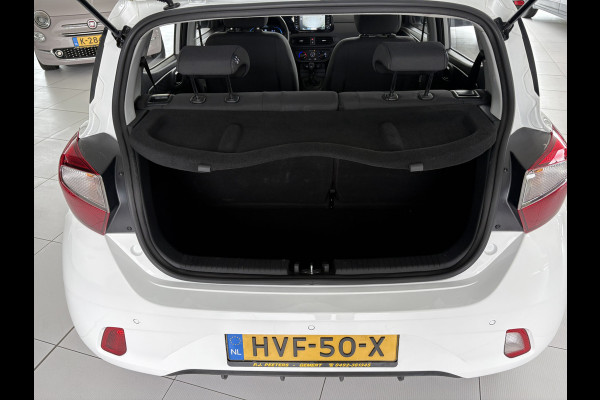 Hyundai i10 1.0 Comfort Achteruitrijcamera - Airco - Navigatie - Parkeersensoren achter - Cruise control - Radio - Led verlichting - Fabrieksgarantie