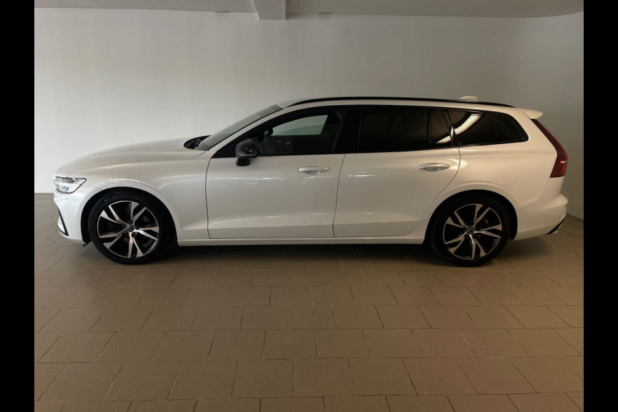 Volvo V60 2.0 B3 R-Design AUTOMAAT AIRCO NAVI CRUISE BLUETOOTH ELEK STOELEN HARMAN KARDON VELGEN CAMERA PRIVACYGLAS NETTE AUTO