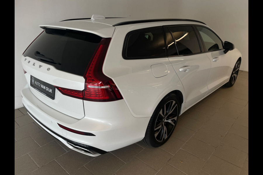 Volvo V60 2.0 B3 R-Design AUTOMAAT AIRCO NAVI CRUISE BLUETOOTH ELEK STOELEN HARMAN KARDON VELGEN CAMERA PRIVACYGLAS NETTE AUTO