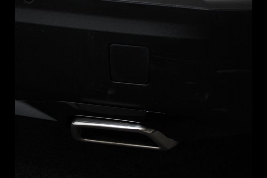 Peugeot 2008 1.2 Allure 136pk Hybrid Automaat Camera 360 Climate control Cruise control Adaptive Stoelverwarming Parkeersensoren Navigatie Apple Carplay/ Android Auto Lichtmetalen velgen Led