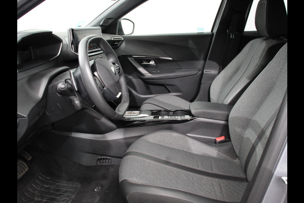 Peugeot 2008 1.2 Allure 136pk Hybrid Automaat Camera 360 Climate control Cruise control Adaptive Stoelverwarming Parkeersensoren Navigatie Apple Carplay/ Android Auto Lichtmetalen velgen Led