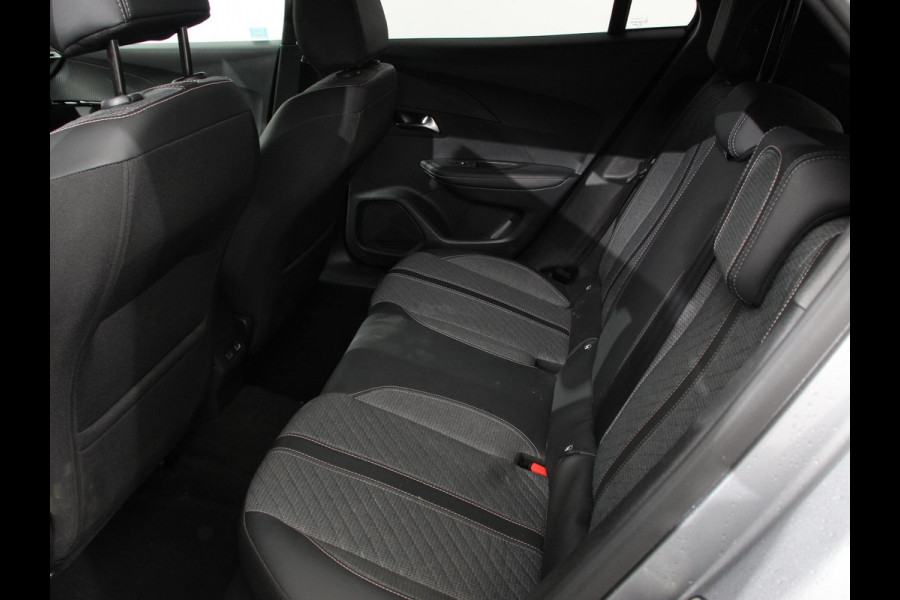 Peugeot 2008 1.2 Allure 136pk Hybrid Automaat Camera 360 Climate control Cruise control Adaptive Stoelverwarming Parkeersensoren Navigatie Apple Carplay/ Android Auto Lichtmetalen velgen Led