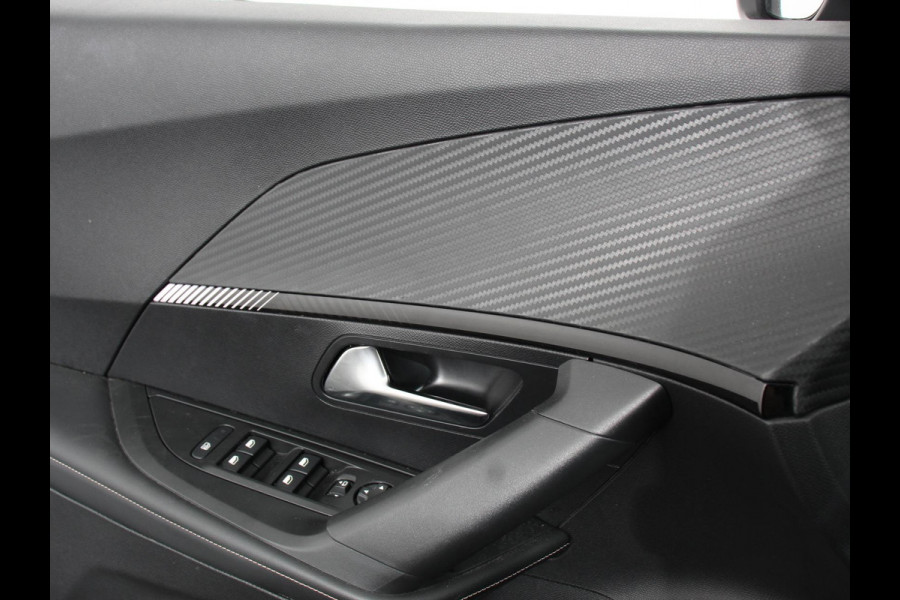 Peugeot 2008 1.2 Allure 136pk Hybrid Automaat Camera 360 Climate control Cruise control Adaptive Stoelverwarming Parkeersensoren Navigatie Apple Carplay/ Android Auto Lichtmetalen velgen Led