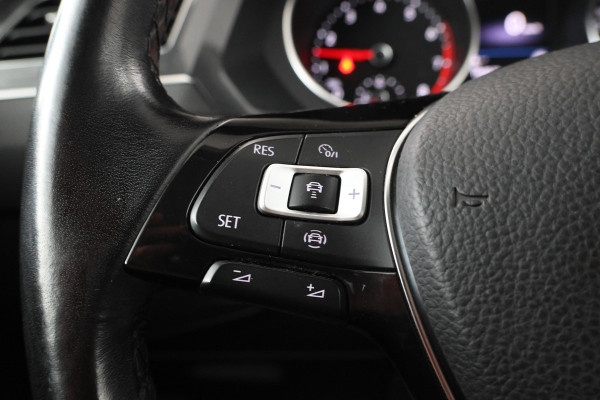 Volkswagen Tiguan Allspace 1.5 TSI Highline Automaat, Leer, Apple carplay,