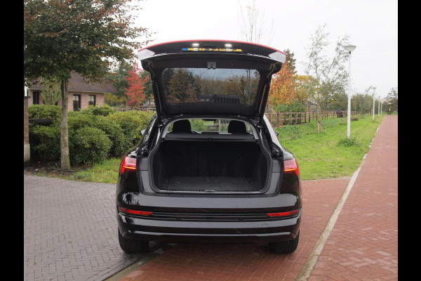 Audi e-tron Sportback 55 quattro edition 95 kWh | SOH 92% | DAB | Black Optic | Parkeersensoren | NL-Auto |