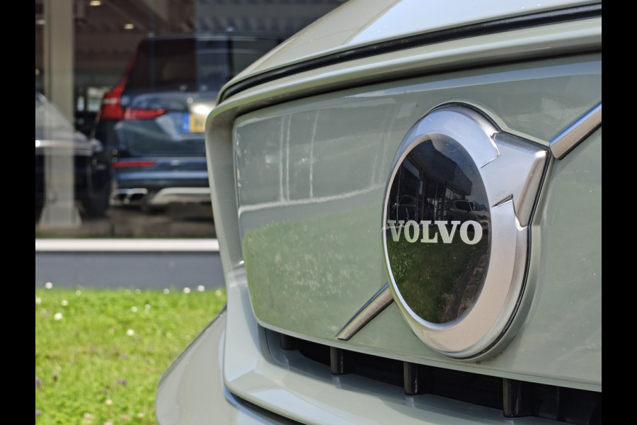 Volvo XC40 P8 AWD 408PK R-Design | SoH 91% | BLIS | PDC V+A | Elektr. Kofferklep | Stoel/Stuur verwarm. | Camera Achter | Carplay |