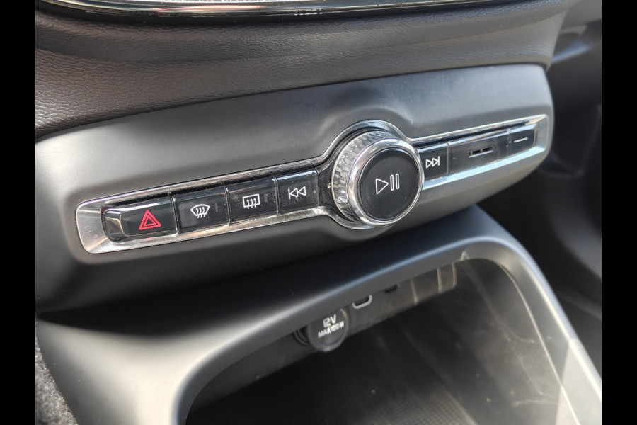 Volvo XC40 P8 AWD 408PK R-Design | SoH 91% | BLIS | PDC V+A | Elektr. Kofferklep | Stoel/Stuur verwarm. | Camera Achter | Carplay |