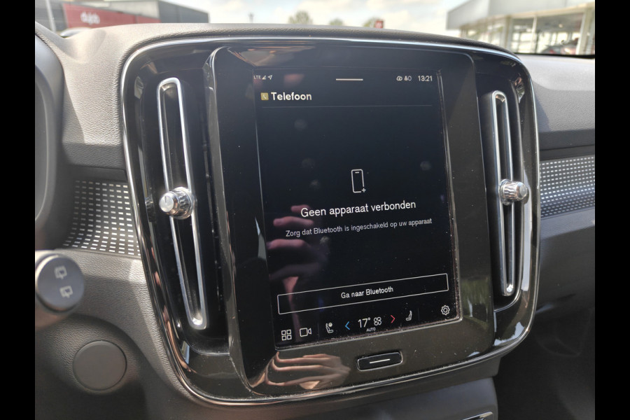 Volvo XC40 P8 AWD 408PK R-Design | SoH 91% | BLIS | PDC V+A | Elektr. Kofferklep | Stoel/Stuur verwarm. | Camera Achter | Carplay |