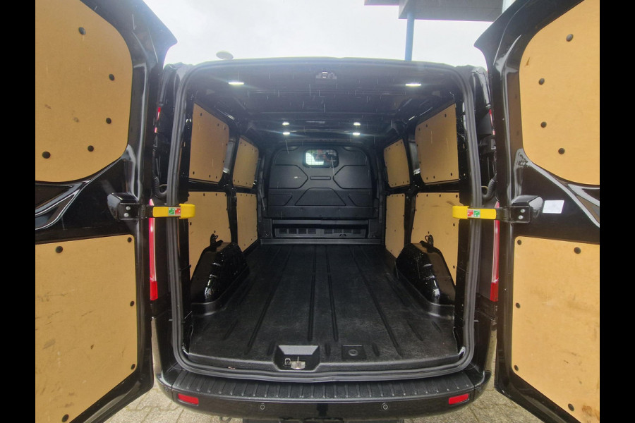 Ford Transit Custom 320 2.0 TDCI L1H1 Sport | 185PK! | ZEER NETTE AUTO! | Bi-Xenon | Winterpack | Navigatie | Camera achter | Led dagrijverlichting | Raptor grille | Leder/stof bekleding