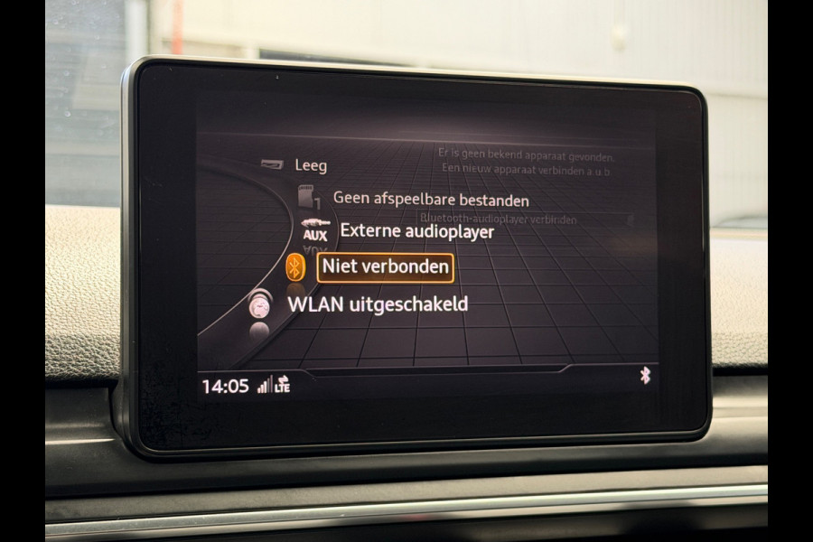 Audi A4 Limousine 35 TFSI Sport Edition Automaat Bluetooth