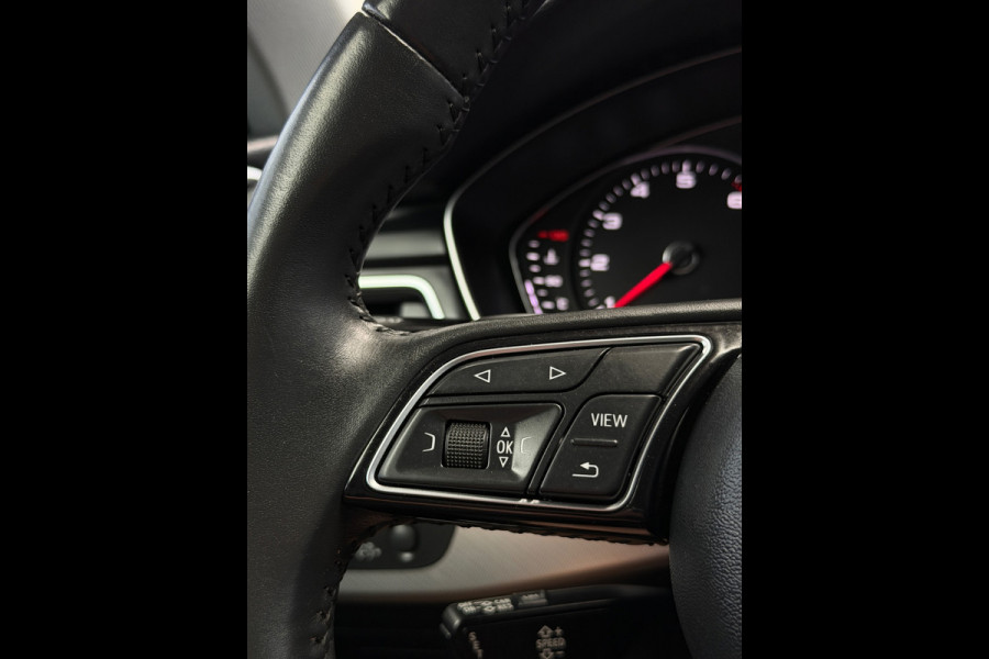 Audi A4 Limousine 35 TFSI Sport Edition Automaat Bluetooth