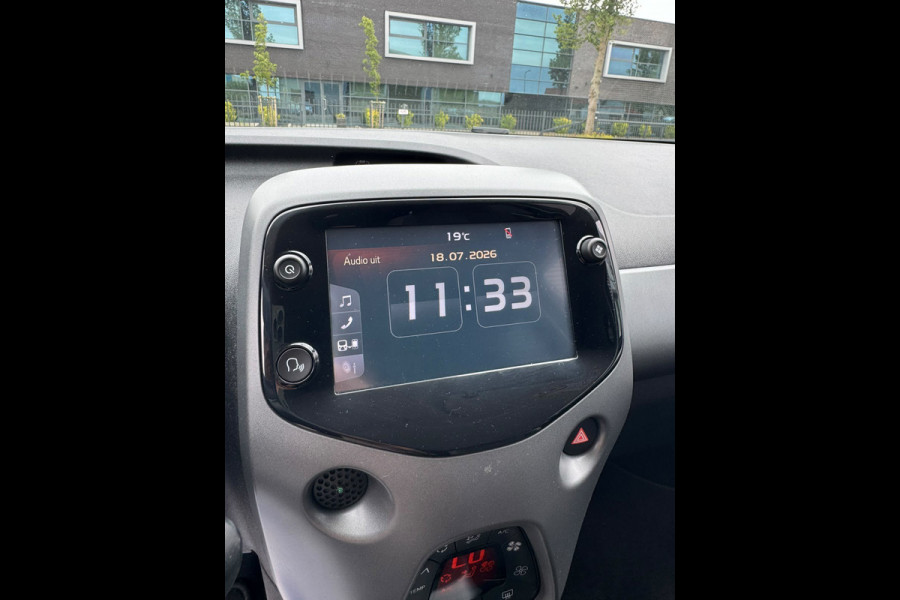 Toyota Aygo 1.0 VVT-i x-joy Nieuwe APK GARANTIE, AUTOMAAT!!!!