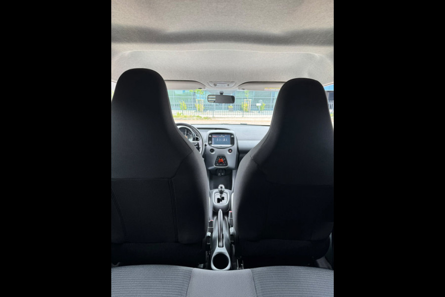 Toyota Aygo 1.0 VVT-i x-joy Nieuwe APK GARANTIE, AUTOMAAT!!!!