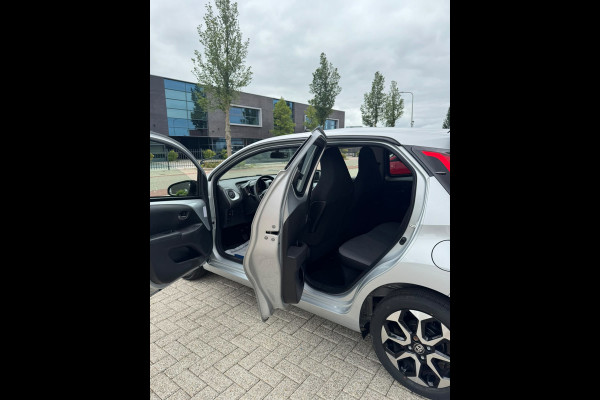 Toyota Aygo 1.0 VVT-i x-joy Nieuwe APK GARANTIE, AUTOMAAT!!!!
