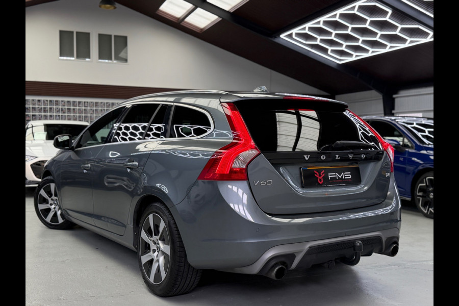Volvo V60 2.0 T4 R-Design Camera Schuifdak Trekhaak