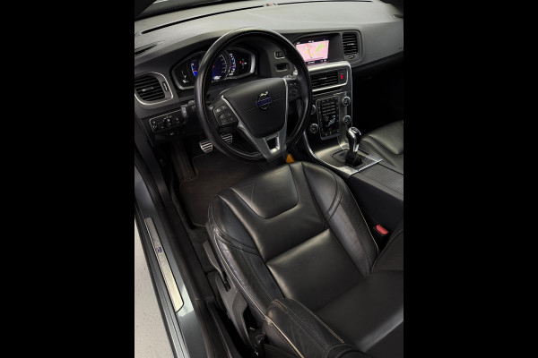 Volvo V60 2.0 T4 R-Design Camera Schuifdak Trekhaak