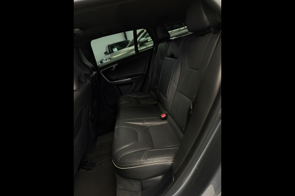 Volvo V60 2.0 T4 R-Design Camera Schuifdak Trekhaak