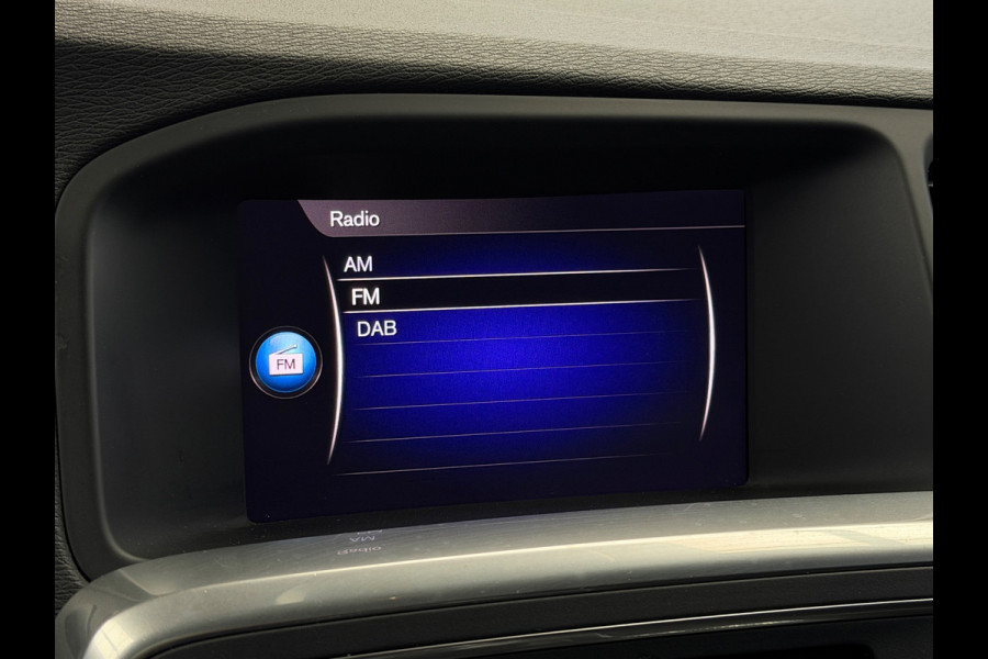 Volvo V60 2.0 T4 R-Design Camera Schuifdak Trekhaak
