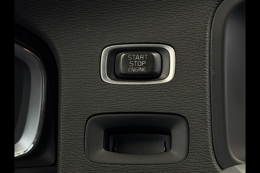 Volvo V60 2.0 T4 R-Design Camera Schuifdak Trekhaak
