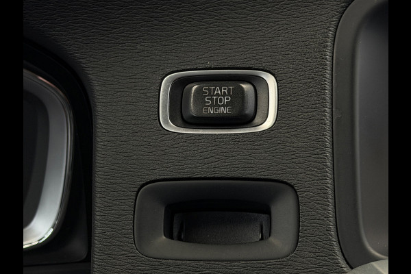 Volvo V60 2.0 T4 R-Design Camera Schuifdak Trekhaak