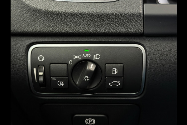 Volvo V60 2.0 T4 R-Design Camera Schuifdak Trekhaak