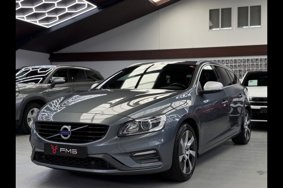 Volvo V60 2.0 T4 R-Design Camera Schuifdak Trekhaak