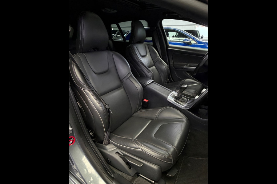 Volvo V60 2.0 T4 R-Design Camera Schuifdak Trekhaak