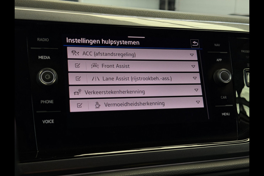 Volkswagen Polo 1.0 TSI CarPlay Camera IQ Lights