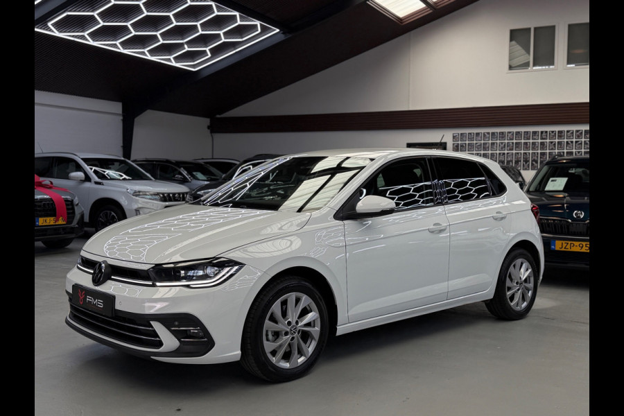 Volkswagen Polo 1.0 TSI CarPlay Camera IQ Lights