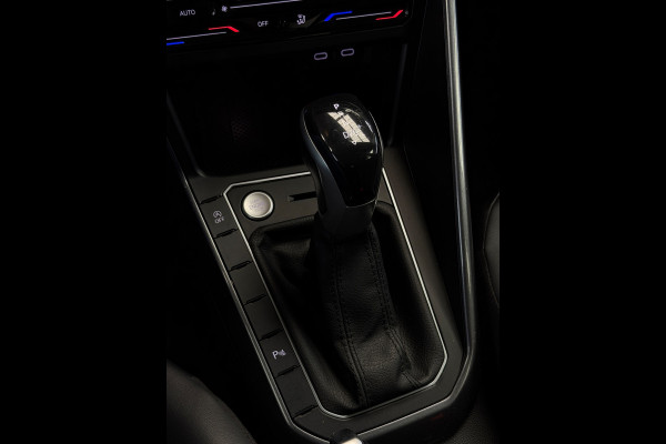 Volkswagen Polo 1.0 TSI CarPlay Camera IQ Lights