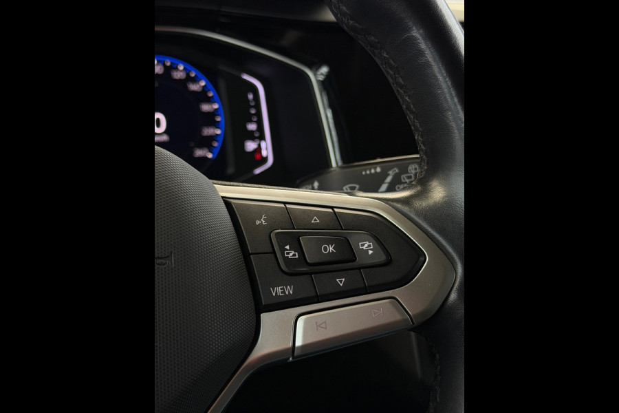 Volkswagen Polo 1.0 TSI CarPlay Camera IQ Lights