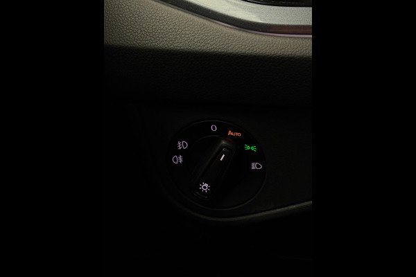Volkswagen Polo 1.0 TSI CarPlay Camera IQ Lights